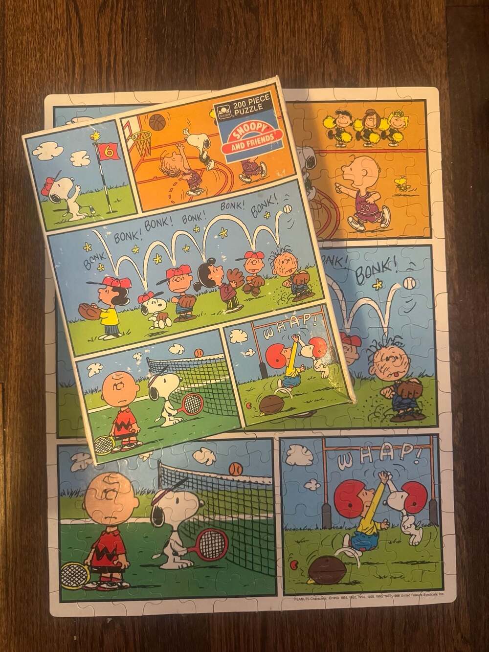VINTAGE Peanuts Snoopy and Friends Golden 200 PC Sports Comic Puzzle COMPLETE